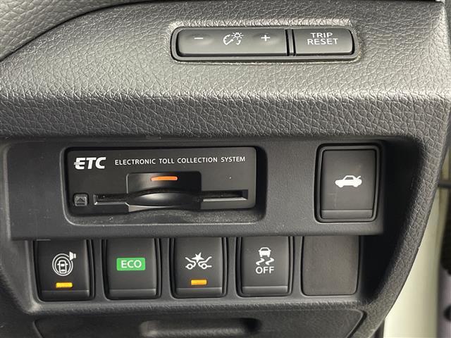 ティアナ XV ナビAVMパッケージ 純正メーカーナビスマートキークルーズコントロールDVD/ワンセグ/CDレザーシートシートヒータードライブレコーダーパワーシート純正17アルミ前後コーナーセンサー(7枚目)