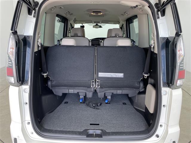 セレナ ｅ－パワー　ハイウェイスターＶ　純正ナビフルセグテレビＤＶＤ／ＣＤ／ＢＴオーディオフリップダウンモニター両側パワースライドドア前後ドラレコハンドルヒーター全席シートヒータークルーズコントロールビルドインＥＴＣ（24枚目）