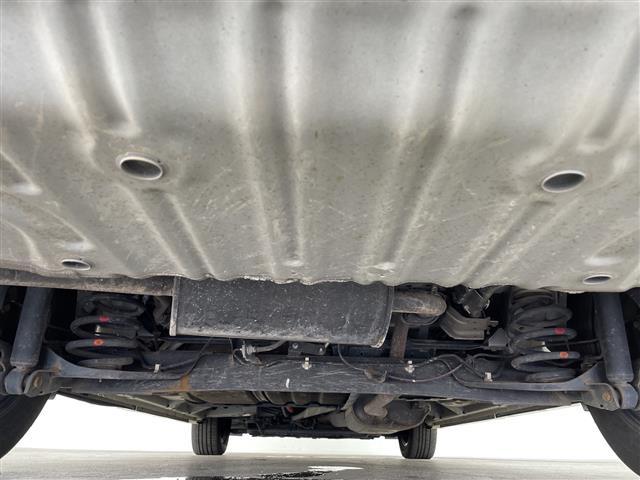 セレナ ｅ－パワー　ハイウェイスターＶ　純正ナビフルセグテレビＤＶＤ／ＣＤ／ＢＴオーディオフリップダウンモニター両側パワースライドドア前後ドラレコハンドルヒーター全席シートヒータークルーズコントロールビルドインＥＴＣ（41枚目）