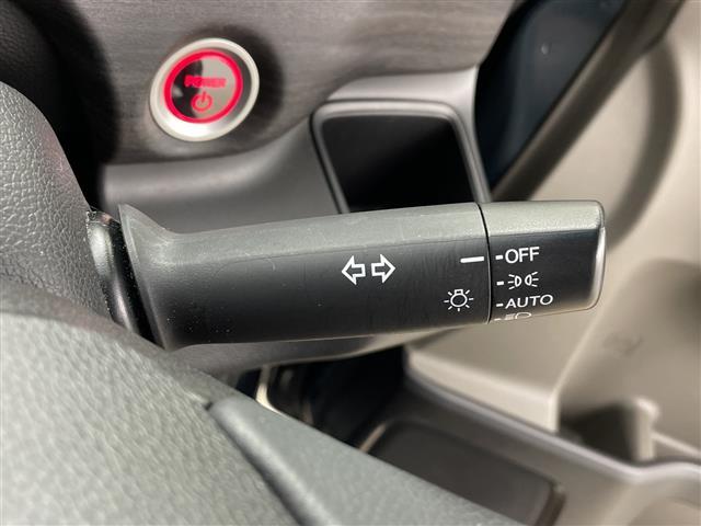 フリードハイブリッド ハイブリッド・Ｇホンダセンシング　純正ＳＤナビＣＤ／ＤＶＤ／ＢＴオーディオ前後ドラレコ両側パワースライドドアビルトインＥＴＣホンダセンシングオートクルーズコントロールレーンキープアシストハーフレザーシ（11枚目）