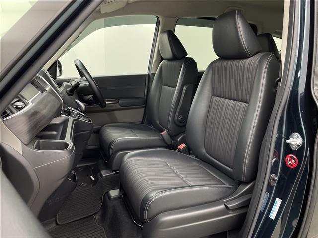 フリードハイブリッド ハイブリッド・Ｇホンダセンシング　純正ＳＤナビＣＤ／ＤＶＤ／ＢＴオーディオ前後ドラレコ両側パワースライドドアビルトインＥＴＣホンダセンシングオートクルーズコントロールレーンキープアシストハーフレザーシ（26枚目）