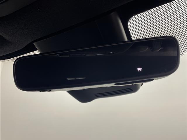 ヤリスクロス ハイブリッドＺ　アドベンチャー　純正ディスプレイオーディオ（ＢＴ／フルセグＴＶ）／プリクラッシュセーフティ／レーンキープアシスト／レーダークルーズコントロール／ハーフレザーシート／シートヒーター／ステアリングヒーター（13枚目）