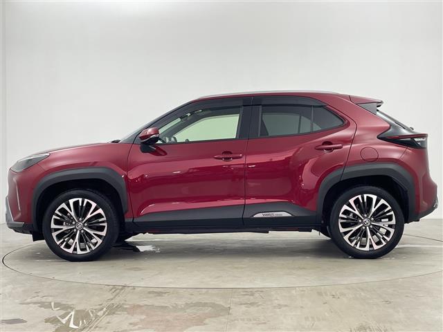 ヤリスクロス ハイブリッドＺ　アドベンチャー　純正ディスプレイオーディオ（ＢＴ／フルセグＴＶ）／プリクラッシュセーフティ／レーンキープアシスト／レーダークルーズコントロール／ハーフレザーシート／シートヒーター／ステアリングヒーター（29枚目）