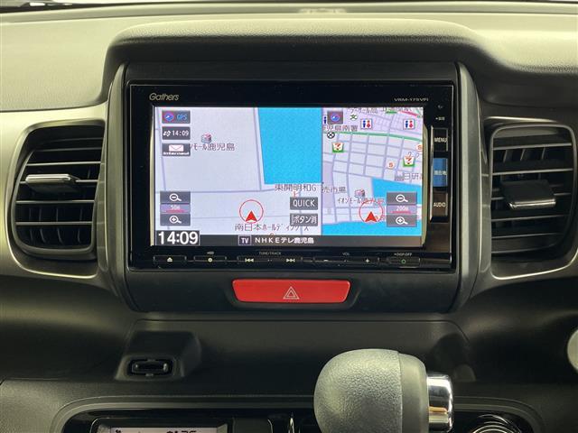 Ｎ－ＢＯＸスラッシュ Ｇ・Ｌパッケージ　純正ナビ　バックカメラ　ビルトインＥＴＣ　ステアリングリモコン　電子パーキング　電格ミラー　純正フロアマット　サウンドマッピングシステム　横滑り防止装置　チップアップシート　ヘッドライトレベライザー（4枚目）