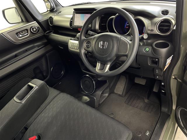 Ｎ－ＢＯＸスラッシュ Ｇ・Ｌパッケージ　純正ナビ　バックカメラ　ビルトインＥＴＣ　ステアリングリモコン　電子パーキング　電格ミラー　純正フロアマット　サウンドマッピングシステム　横滑り防止装置　チップアップシート　ヘッドライトレベライザー（17枚目）