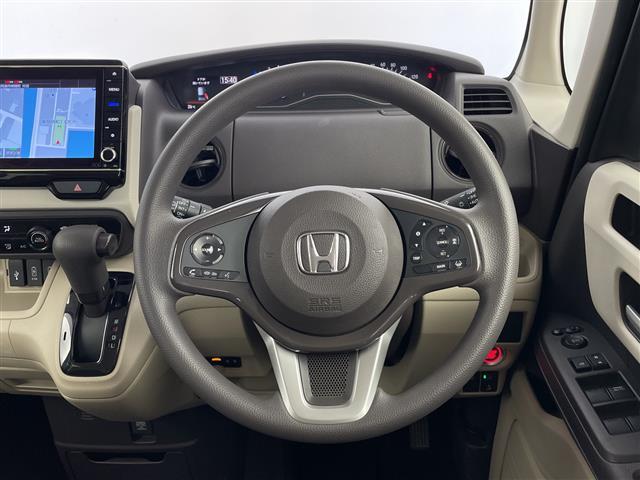 Ｎ－ＢＯＸ Ｇ・Ｌホンダセンシング　ホンダセンシング純正９インチナビＢＴオーディオＣＤ／ＤＶＤ／ＦＭ／ＡＭ純正ビルトインＥＴＣ左パワースライドドアテレビキャンセラーステアリングリモコンレーダークルーズコ（6枚目）