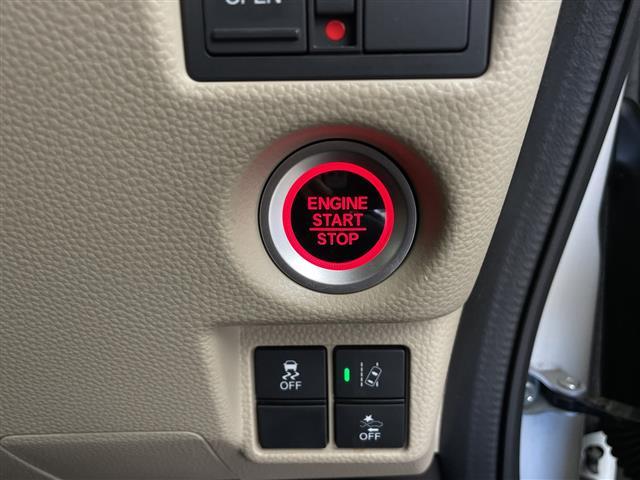 Ｎ－ＢＯＸ Ｇ・Ｌホンダセンシング　ホンダセンシング純正９インチナビＢＴオーディオＣＤ／ＤＶＤ／ＦＭ／ＡＭ純正ビルトインＥＴＣ左パワースライドドアテレビキャンセラーステアリングリモコンレーダークルーズコ（15枚目）