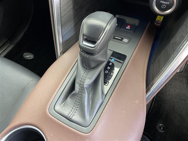 ハリアーハイブリッド Ｚ　レザーパッケージ　純正１２．３型ナビ　Ｂｌｕｅｔｏｏｔｈ　フルセグＴＶ　Ａｐｐｌｅｃａｒｐｌａｙ　フロント・サイドバックカメラ　ＥＴＣ２．０　ＪＢＬサウンドシステム　デジタルインナーミラー型ドラレコ　ワイヤレス充電（14枚目）