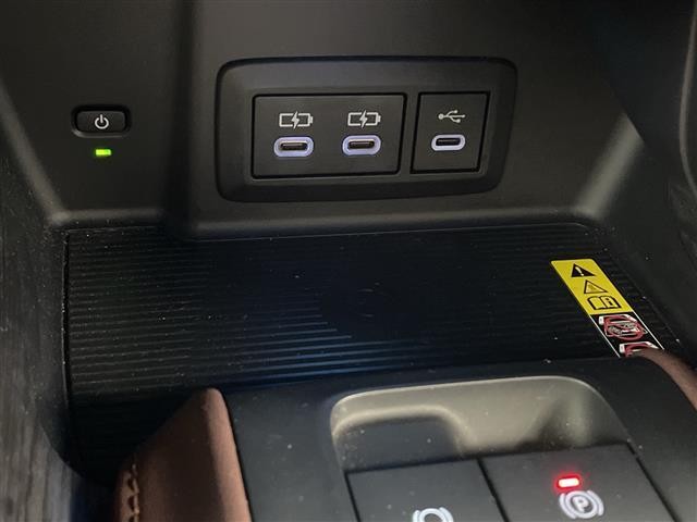 ハリアーハイブリッド Ｚ　レザーパッケージ　純正１２．３型ナビ　Ｂｌｕｅｔｏｏｔｈ　フルセグＴＶ　Ａｐｐｌｅｃａｒｐｌａｙ　フロント・サイドバックカメラ　ＥＴＣ２．０　ＪＢＬサウンドシステム　デジタルインナーミラー型ドラレコ　ワイヤレス充電（19枚目）