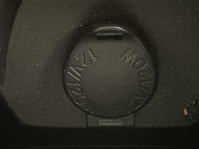 ハリアーハイブリッド Ｚ　レザーパッケージ　純正１２．３型ナビ　Ｂｌｕｅｔｏｏｔｈ　フルセグＴＶ　Ａｐｐｌｅｃａｒｐｌａｙ　フロント・サイドバックカメラ　ＥＴＣ２．０　ＪＢＬサウンドシステム　デジタルインナーミラー型ドラレコ　ワイヤレス充電（24枚目）