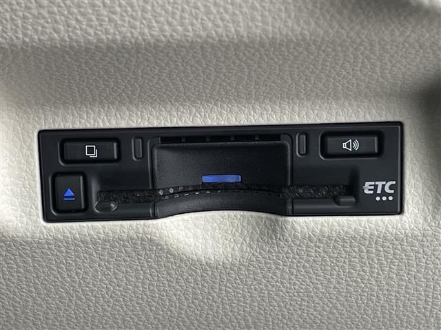 シエンタ Ｚ　ワンオーナー　禁煙車　純正ナビ　Ｂｌｕｅｔｏｏｔｈ　フルセグＦＭ　ＡＭ　ＡｐｐｌｅＣａｒＰｌａｙ　全方位カメラ　前後ドラレコ　両側パワスラ　トヨタセーフティセンス　前後ドラレコ　ビルドインＥＴＣ（4枚目）