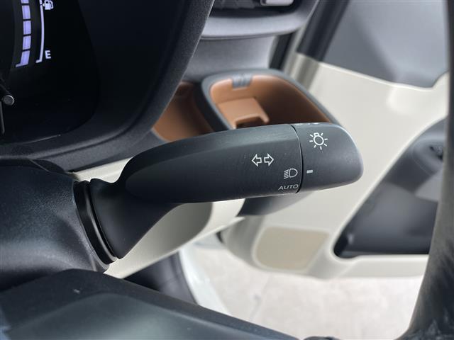 シエンタ Ｚ　ワンオーナー　禁煙車　純正ナビ　Ｂｌｕｅｔｏｏｔｈ　フルセグＦＭ　ＡＭ　ＡｐｐｌｅＣａｒＰｌａｙ　全方位カメラ　前後ドラレコ　両側パワスラ　トヨタセーフティセンス　前後ドラレコ　ビルドインＥＴＣ（11枚目）