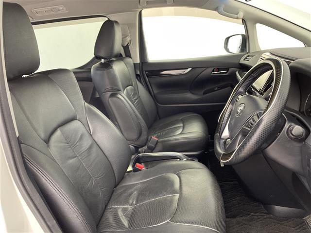 アルファード ２．５Ｓ　純正９型ナビ　バックカメラ　両側パワースライドドア　フリップダウンモニター　前後ドライブレコーダー　革調シートカバー　コーナーセンサー　純正１８インチアルミホイール　ＬＥＤヘッドライト　フォグライト（16枚目）