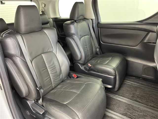 アルファード ２．５Ｓ　純正９型ナビ　バックカメラ　両側パワースライドドア　フリップダウンモニター　前後ドライブレコーダー　革調シートカバー　コーナーセンサー　純正１８インチアルミホイール　ＬＥＤヘッドライト　フォグライト（19枚目）