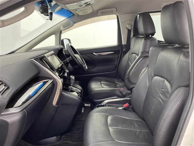 アルファード ２．５Ｓ　純正９型ナビ　バックカメラ　両側パワースライドドア　フリップダウンモニター　前後ドライブレコーダー　革調シートカバー　コーナーセンサー　純正１８インチアルミホイール　ＬＥＤヘッドライト　フォグライト（23枚目）