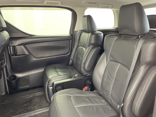 アルファード ２．５Ｓ　純正９型ナビ　バックカメラ　両側パワースライドドア　フリップダウンモニター　前後ドライブレコーダー　革調シートカバー　コーナーセンサー　純正１８インチアルミホイール　ＬＥＤヘッドライト　フォグライト（26枚目）