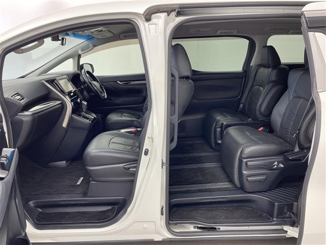 アルファード ２．５Ｓ　純正９型ナビ　バックカメラ　両側パワースライドドア　フリップダウンモニター　前後ドライブレコーダー　革調シートカバー　コーナーセンサー　純正１８インチアルミホイール　ＬＥＤヘッドライト　フォグライト（29枚目）