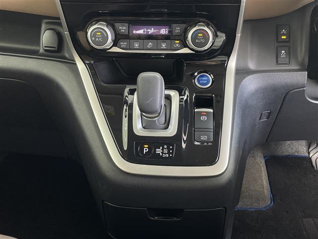 セレナ e-パワー ハイウェイスターV 純正9型ナビ BT対応フリップダウンモニター プロパイロット アラウンドビューモニター デジタルインナーミラー 両側パワースライドドア ETC2.0 セーフティパックB オートホールド 電子パーキング(16枚目)