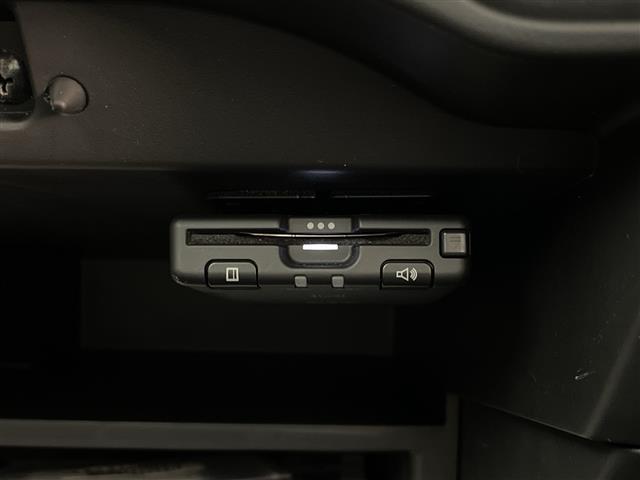 ノート e-パワー メダリスト 純正ナビ アラウンドビューモニター クルーズコントロール エマージェンシーブレーキ レーンキープアシスト デジタルインナーミラー ETC オートライト 純正フロアマット ドアバイザー LEDライト(16枚目)