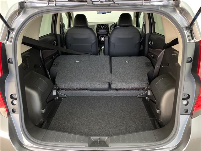 ノート e-パワー メダリスト 純正ナビ アラウンドビューモニター クルーズコントロール エマージェンシーブレーキ レーンキープアシスト デジタルインナーミラー ETC オートライト 純正フロアマット ドアバイザー LEDライト(22枚目)