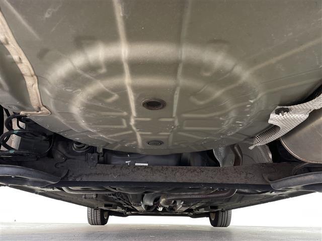 ノート e-パワー メダリスト 純正ナビ アラウンドビューモニター クルーズコントロール エマージェンシーブレーキ レーンキープアシスト デジタルインナーミラー ETC オートライト 純正フロアマット ドアバイザー LEDライト(41枚目)