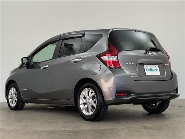 ノート e-パワー メダリスト 純正ナビ アラウンドビューモニター クルーズコントロール エマージェンシーブレーキ レーンキープアシスト デジタルインナーミラー ETC オートライト 純正フロアマット ドアバイザー LEDライト(43枚目)