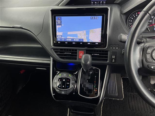 ヴォクシー ＺＳ　煌　純正ナビ　フルセグ　フリップダウンモニター　バックカメラ　ドライブレコーダー　クルーズコントロール　オートハイビーム　オートライト　両側パワースライドドア　レーンキープアシスト　ＥＴＣ　ＵＳＢ入力端子（5枚目）