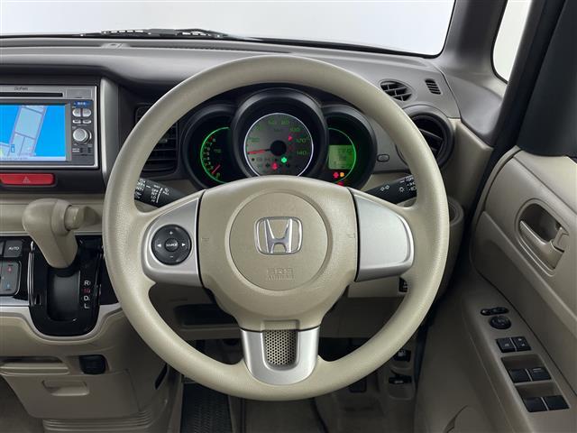 Ｎ－ＢＯＸ Ｇ・Ｌパッケージ　純正ナビ　バックカメラ　両側パワースライドドア　ステアリングスイッチ　ドアバイザー　スマートキー　プッシュスタートボタン　ＥＣＯＮ　純正フロアマット　ベンチシート　チップアップシート　取扱説明書（5枚目）