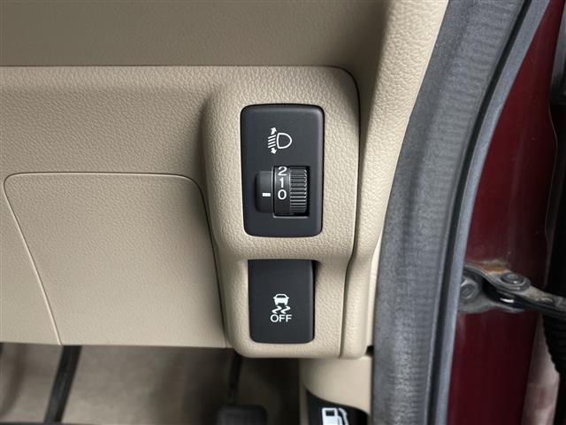 Ｎ－ＢＯＸ Ｇ・Ｌパッケージ　純正ナビ　バックカメラ　両側パワースライドドア　ステアリングスイッチ　ドアバイザー　スマートキー　プッシュスタートボタン　ＥＣＯＮ　純正フロアマット　ベンチシート　チップアップシート　取扱説明書（10枚目）