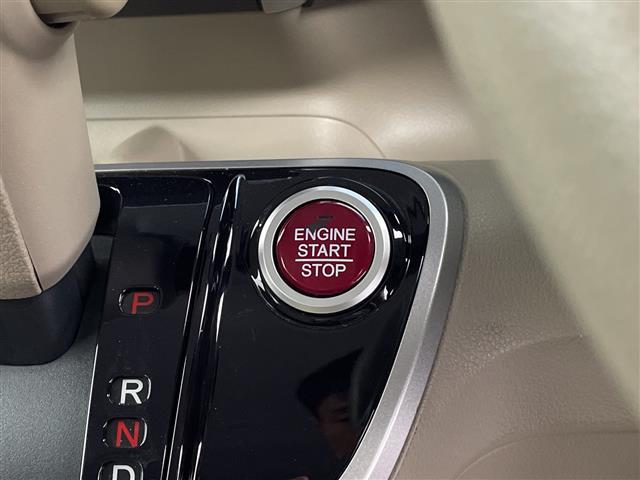 Ｎ－ＢＯＸ Ｇ・Ｌパッケージ　純正ナビ　バックカメラ　両側パワースライドドア　ステアリングスイッチ　ドアバイザー　スマートキー　プッシュスタートボタン　ＥＣＯＮ　純正フロアマット　ベンチシート　チップアップシート　取扱説明書（12枚目）