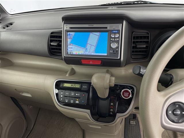 Ｎ－ＢＯＸ Ｇ・Ｌパッケージ　純正ナビ　バックカメラ　両側パワースライドドア　ステアリングスイッチ　ドアバイザー　スマートキー　プッシュスタートボタン　ＥＣＯＮ　純正フロアマット　ベンチシート　チップアップシート　取扱説明書（15枚目）