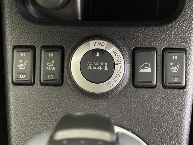 エクストレイル ２０Ｘｔｔ　社外ナビ　フルセグ　クルーズコントロール　シートヒーター　バックカメラ　カプロンシート　ハイパールーフレール　センターデフロック　オートライト　オートハイビーム―　純正アルミホイール　フォグランプ（19枚目）