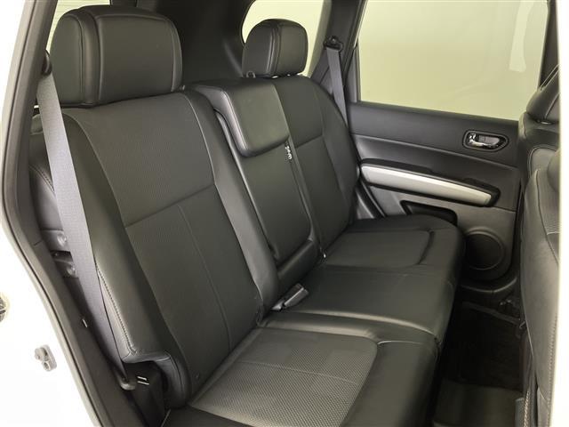 エクストレイル ２０Ｘｔｔ　社外ナビ　フルセグ　クルーズコントロール　シートヒーター　バックカメラ　カプロンシート　ハイパールーフレール　センターデフロック　オートライト　オートハイビーム―　純正アルミホイール　フォグランプ（28枚目）