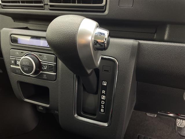 アトレー ＲＳ　社外ナビ　アダプティブクルーズコントロール　両側パワースライドドア　コーナーセンサー　オートライト　アイドリングストップ　ステアリングリモコン　スマートキー　電動格納ミラー　ＲＴＣ　純正フロアマット（10枚目）