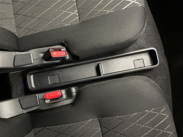 アトレー ＲＳ　社外ナビ　アダプティブクルーズコントロール　両側パワースライドドア　コーナーセンサー　オートライト　アイドリングストップ　ステアリングリモコン　スマートキー　電動格納ミラー　ＲＴＣ　純正フロアマット（16枚目）