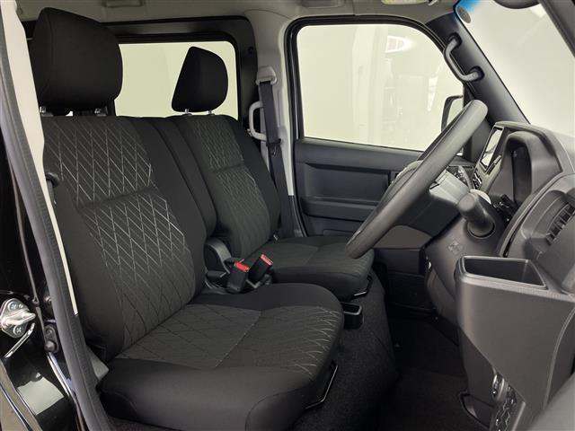 アトレー ＲＳ　社外ナビ　アダプティブクルーズコントロール　両側パワースライドドア　コーナーセンサー　オートライト　アイドリングストップ　ステアリングリモコン　スマートキー　電動格納ミラー　ＲＴＣ　純正フロアマット（21枚目）