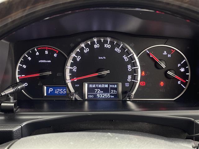 ハイエースバン スーパーGL ダークプライム 社外ナビ フルセグ Bluetooth バックカメラ ハーフレザー 社外アルミホイール ホワイトレタータイヤ ステアリングリモコン オートライト リアガラスフィルム ETC フロアマット ドアバイザー(17枚目)