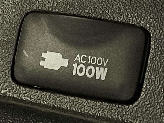 ハイエースバン スーパーGL ダークプライム 社外ナビ フルセグ Bluetooth バックカメラ ハーフレザー 社外アルミホイール ホワイトレタータイヤ ステアリングリモコン オートライト リアガラスフィルム ETC フロアマット ドアバイザー(19枚目)