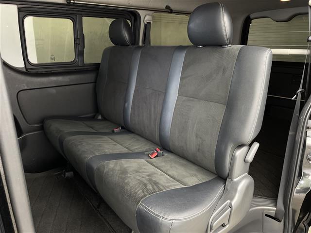 ハイエースバン スーパーGL ダークプライム 社外ナビ フルセグ Bluetooth バックカメラ ハーフレザー 社外アルミホイール ホワイトレタータイヤ ステアリングリモコン オートライト リアガラスフィルム ETC フロアマット ドアバイザー(25枚目)