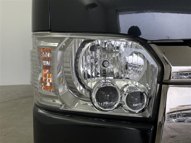 ハイエースバン スーパーGL ダークプライム 社外ナビ フルセグ Bluetooth バックカメラ ハーフレザー 社外アルミホイール ホワイトレタータイヤ ステアリングリモコン オートライト リアガラスフィルム ETC フロアマット ドアバイザー(35枚目)