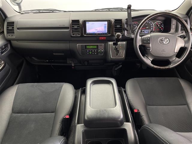 ハイエースバン スーパーGL ダークプライム 社外ナビ フルセグ Bluetooth バックカメラ ハーフレザー 社外アルミホイール ホワイトレタータイヤ ステアリングリモコン オートライト リアガラスフィルム ETC フロアマット ドアバイザー(42枚目)