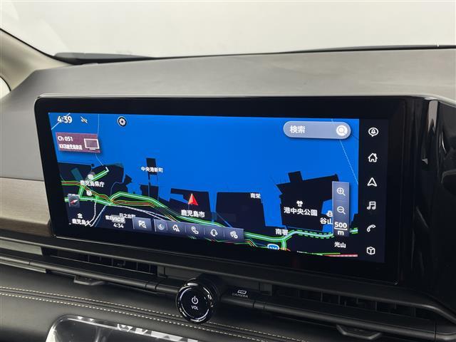 セレナ e-パワー ハイウェイスターV e-POWER 置くだけ充電両側電動スライドドアフルセグ/BT/カープレイ/アンドロイドオート純正フリップダウンモニターヘッドランプオートレベライザー+アダプティブLEDヘッ(6枚目)