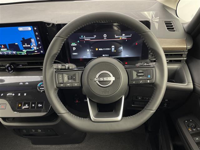 セレナ e-パワー ハイウェイスターV e-POWER 置くだけ充電両側電動スライドドアフルセグ/BT/カープレイ/アンドロイドオート純正フリップダウンモニターヘッドランプオートレベライザー+アダプティブLEDヘッ(7枚目)