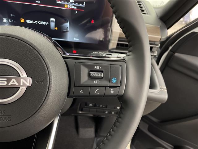 セレナ e-パワー ハイウェイスターV e-POWER 置くだけ充電両側電動スライドドアフルセグ/BT/カープレイ/アンドロイドオート純正フリップダウンモニターヘッドランプオートレベライザー+アダプティブLEDヘッ(9枚目)