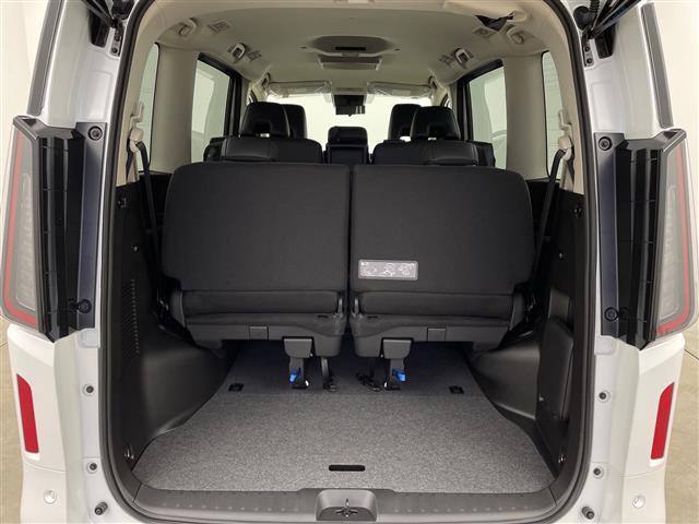 セレナ e-パワー ハイウェイスターV e-POWER 置くだけ充電両側電動スライドドアフルセグ/BT/カープレイ/アンドロイドオート純正フリップダウンモニターヘッドランプオートレベライザー+アダプティブLEDヘッ(25枚目)