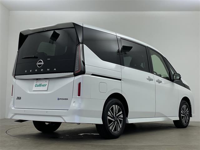 セレナ e-パワー ハイウェイスターV e-POWER 置くだけ充電両側電動スライドドアフルセグ/BT/カープレイ/アンドロイドオート純正フリップダウンモニターヘッドランプオートレベライザー+アダプティブLEDヘッ(31枚目)