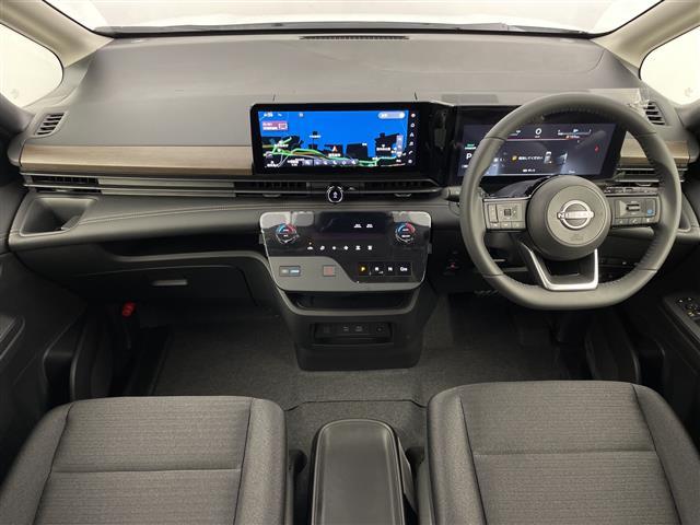 セレナ e-パワー ハイウェイスターV e-POWER 置くだけ充電両側電動スライドドアフルセグ/BT/カープレイ/アンドロイドオート純正フリップダウンモニターヘッドランプオートレベライザー+アダプティブLEDヘッ(42枚目)