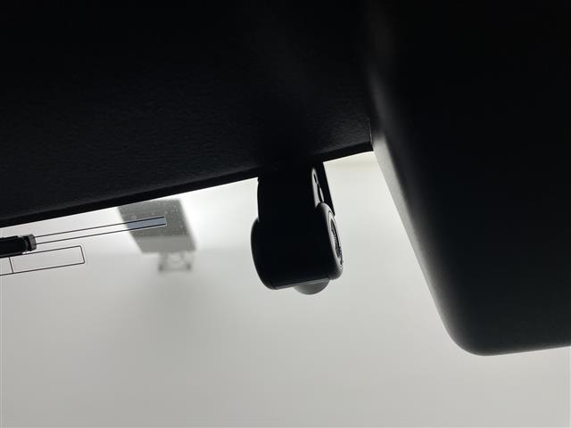 タフト G クロムベンチャー ワンオーナー サンルーフ 純正ディスプレイオーディオ ビルトインETC シートヒーター バックカメラ ステアリングスイッチ オートマチックハイビーム レーンキープアシスト コーナーセンサー 純正AW(4枚目)