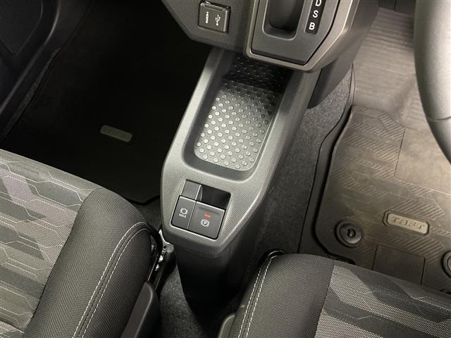 タフト G クロムベンチャー ワンオーナー サンルーフ 純正ディスプレイオーディオ ビルトインETC シートヒーター バックカメラ ステアリングスイッチ オートマチックハイビーム レーンキープアシスト コーナーセンサー 純正AW(16枚目)