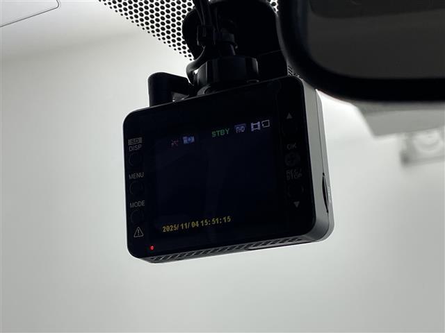 ヴォクシー ZS 煌 純正ナビ Bluetooth フルセグTV ビルトインETC 社外前後ドライブレコーダー 両側パワースライドドア アイドリングストップ フリップダウンモニター バックカメラ(3枚目)